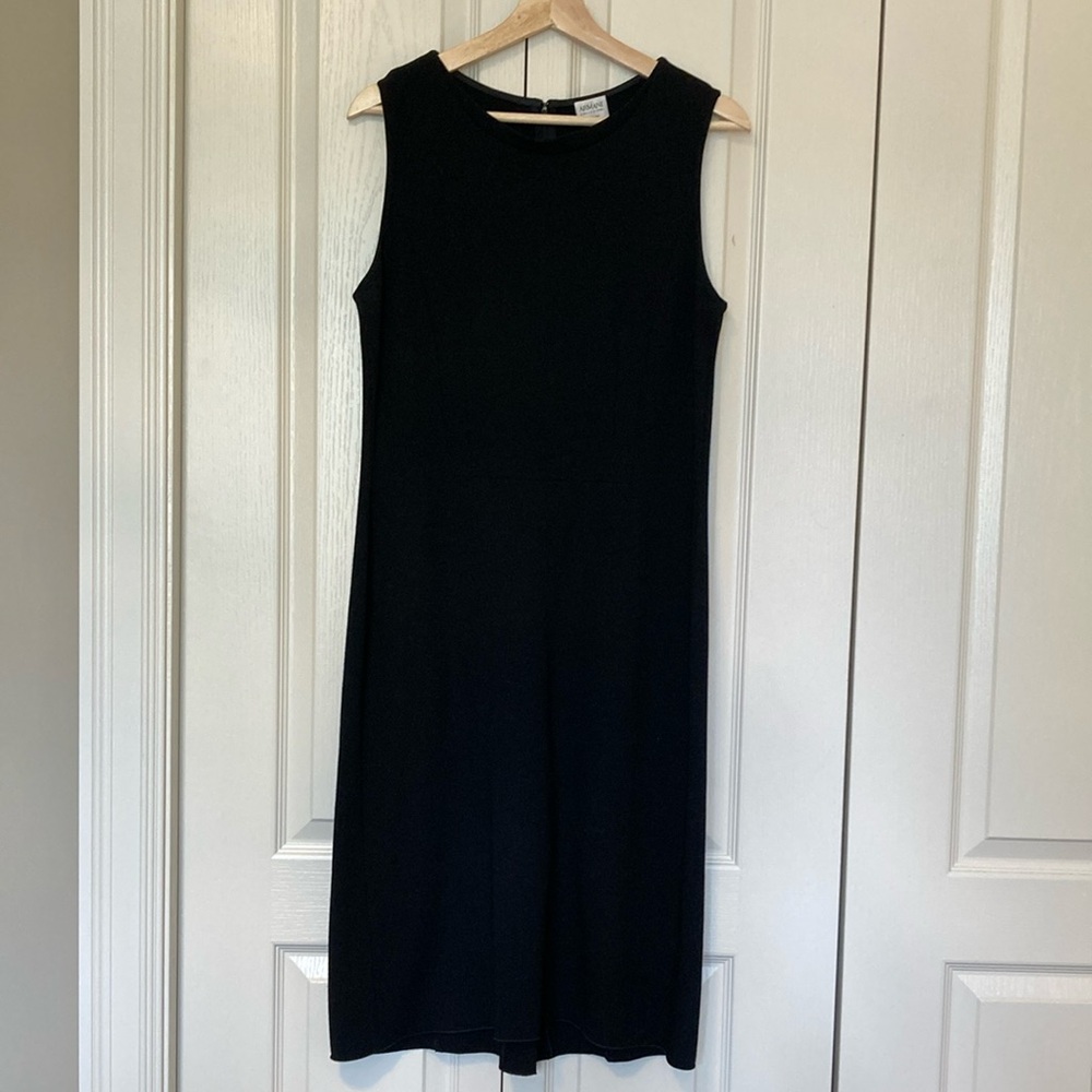 EUC Armani Collezioni stunning black sheath dress. Size 48. Made in Italy 🇮🇹